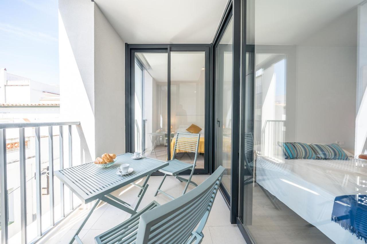 Apartamento Melissa Con Terraza L' Escala Luaran gambar